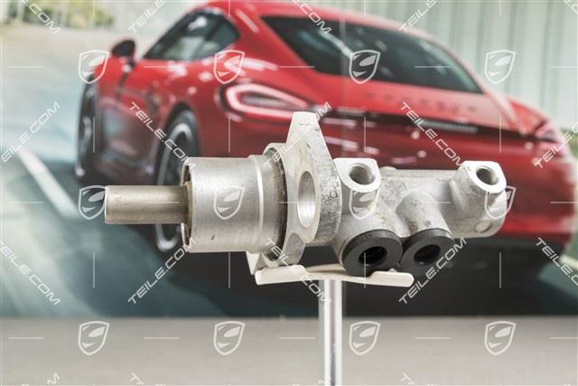 S PCCB, Pompa hamulcowa