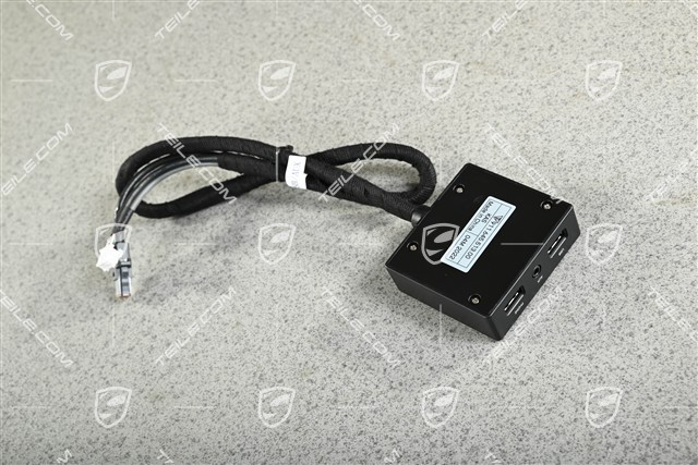 Multimedia Schnittstelle / Multimediabuchse fur externe Quelle, PCCM 2 DIN