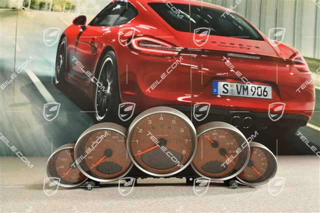 Prędkościomierz / licznik / zegary, 6-stopniowa manualna skrzynia biegów, tarcze zegarów czerwone Terracotta