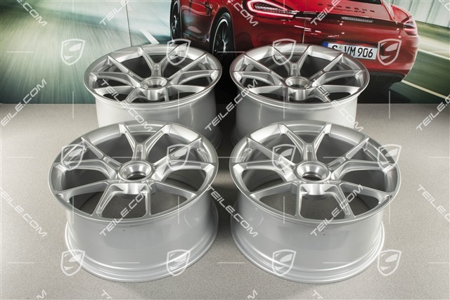 20+21 -inch GT3 wheel rim set, 9,5J x 20 ET46 + 12J x 21 ET45, brilliant silver