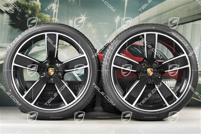 22" Koła letnie Sport Classic, komplet, felgi 10J x 22 ET48 + 11,5J x 22 ET61 + opony letnie Pirelli 285/35 ZR22 + 315/30 ZR22, czarny perłowy metalik / Jet Black Metallic, z czujnikami ciśnienia