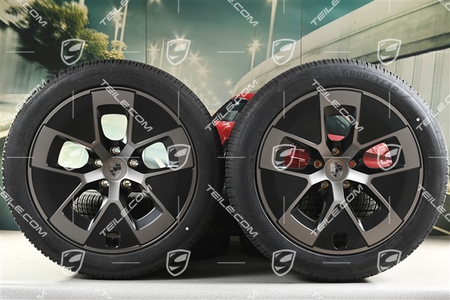 21" Cayenne Turbo Aero Winterräder Satz, Felgen 9,5J x 21 ET16 + 11J x 21 ET37 + Goodyear Ultragrip Performance 3 SUV 275/45 R21 + 315/40 R21, schwarz seidenmatt + Turbonit