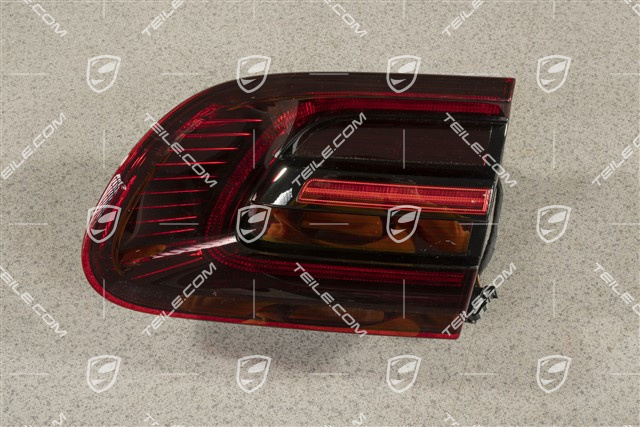 Heckleuchte, innen, schwarz-rot (dunkel), R