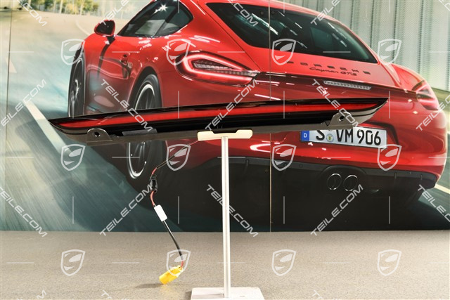 GT3, Additional brake stop light / 3rd brake stop light