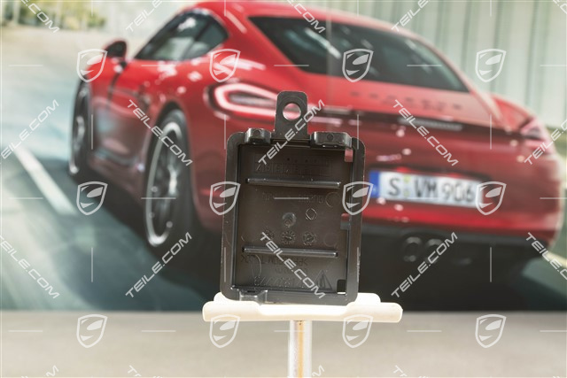 Uchwyt do samochodów ze sterowaniem czujnikiem otwierania pokrywy tylnej