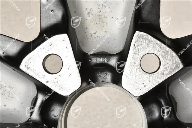 15-inch Fuchs alloy wheel rim, 5,5J x 15, prod. year 1969, restored