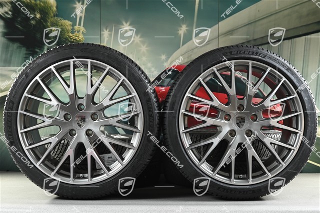 21" Panamera Exclusive Design Winterräder Satz, Felgen 9,5J x 21 ET71 + 10,5J x 21 ET71 + NEUE Michelin Winterreifen 275/35 R21 + 315/30 R21, Platinsilber