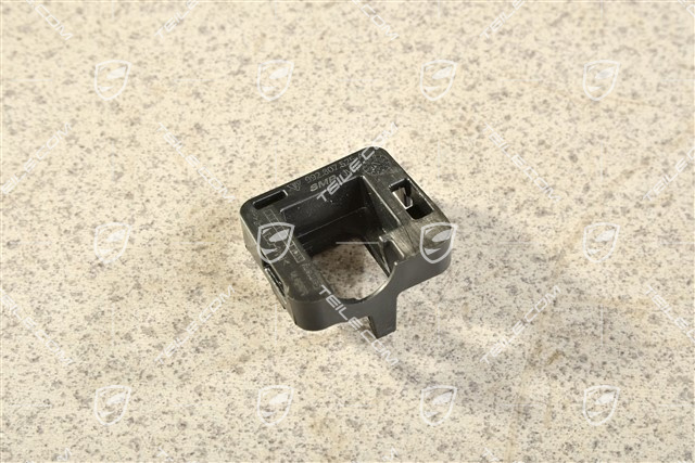 Retainer plate, Reversing camera