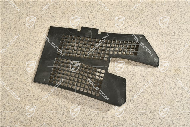 Protective grille for plenum panel