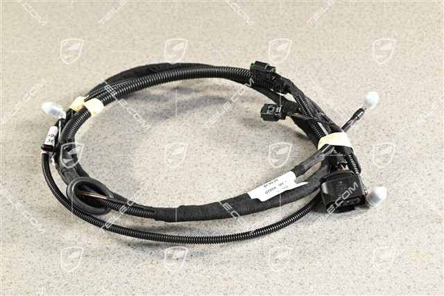 Wiring harness for heated windscreen washer noozle with hose