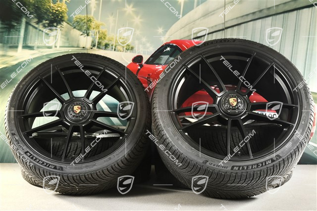 20"+21" GTS "Turbo S" Winterräder Satz, Zentralverschluss Felgen 8,5J x 20 ET50 + 11J x 21 ET66 + Michelin Winterreifen 245/35 R20 + 295/30 R21, DOT/Bj. 2022, Reifenprofil 7mm, schwarz seidenmatt