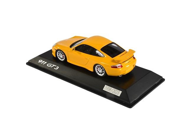 Porsche 911 996.1 GT3, speedgelb/schwarz, Spark, Maßstab 1:43