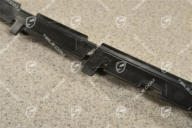 Halteleiste vom Heckspoiler