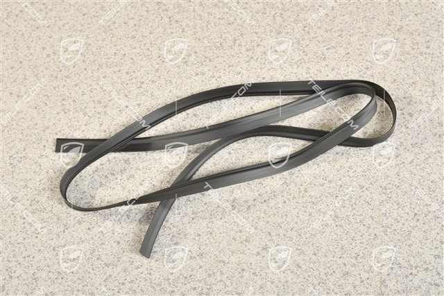 Seal / piping / Black plastic trim for rear window, Targa
