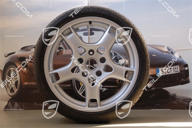 19" Komplet kół zimowych Carrera S, C2 / C2S, felgi 8J x 19 ET57 + 11J x 19 ET 67, opony 235/35 R19 + 295/30 R19