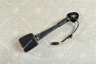 Seat-belt buckle / receptacle, passenger's side