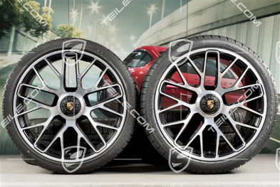 20" Turbo S central locking winter wheel set for Turbo S / GTS, wheels 8,5J x 20 ET51 + 11J x 20 ET59 + NEW Pirelli Sottozero II winter wheels 245/35 R20+295/30 R20, TPMS
