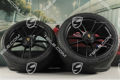 20"+21" GTS komplet kół zimowych "Turbo S", felgi centralnie mocowane 8,5J x 20 ET50 + 11J x 21 ET66 + opony zimowe Michelin 245/35 R20 + 295/30 R21, czarny satynowy półmat