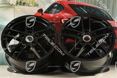 19-inch Panamera Turbo II wheel set, 10J x 19 ET61 + 9J x 19 ET60,  black high gloss