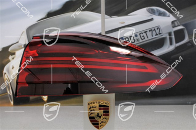 Heckleuchte schwarz-rot, SATZ (4 Teile), Facelift 2014->