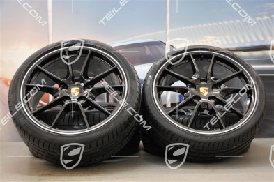 20-inch Carrera S (III) summer wheel set, 8J x 20 ET57 + 9,5J x 20 ET45 + NEW Pirelli tyres 235/35 ZR20 + 265/35 ZR20, rims star in black (glossy), with TPMS