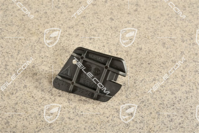 Front bumper Retainer plate / mounting, L