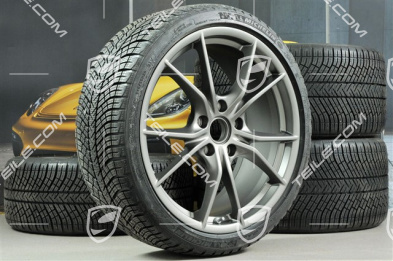 20" Winterräder Satz Carrera S (IV), neuwertige Felgen 8,5J x 20 ET49 + 11J x 20 ET56 + NEUE Michelin Pilot Alpin PA4 N1 Winterreifen 245/35 R20 + 295/30 R20 (0 Km), in Platinum für Porsche 991.2