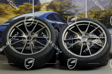 20" Carrera S (III) Sommerräder Satz, in Platinum (seidenglanz), 8J x 20 ET57 + 9,5J x 20 ET45 + Sommerreifen 235/35 ZR20 + 265/35 ZR20, ca. 500 Km