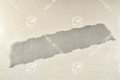 Ventilation grille, centre
