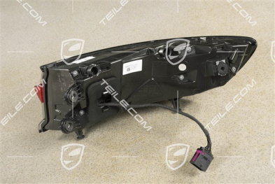 Rear light, L