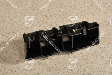 Fender trim bracket, R
