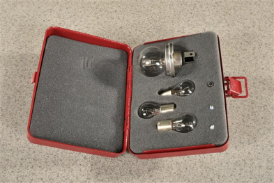 Ersatzlampenkasten, Set Glühlampen und Sicherungen 12 Volt für Porsche 911 F-Modell Bj. 1965-1968