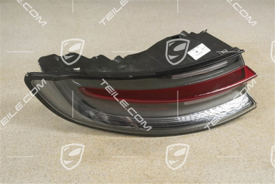 Rear light, L