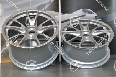 19-inch GT3RS II 4.0 / GT2RS wheel set, silver, front 9J x 19 ET47+ rear 12J x 19 ET48