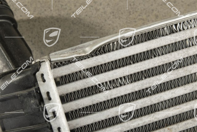 Charge air cooler / intercooler, 3.0 Diesel, TDI,  a little damaged, R