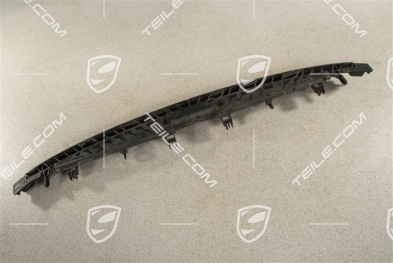 Cross member upper