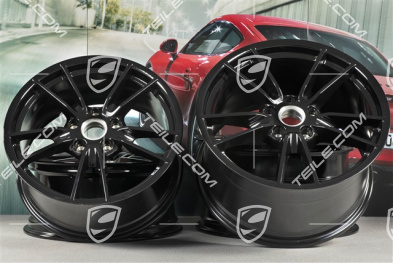 19+20" Felgensatz Carrera, Felgen: vorne 8,5J x 19 ET52 + hinten 11J x 20 ET66, Schwarz Hochglanz