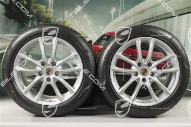 19" Sommerräder Satz "Panamera S", Felgen 9J x 19 ET64 + 10,5 J x 19 ET62 + Pirelli Sommerreifen 265/45 R19 + 295/40 R19